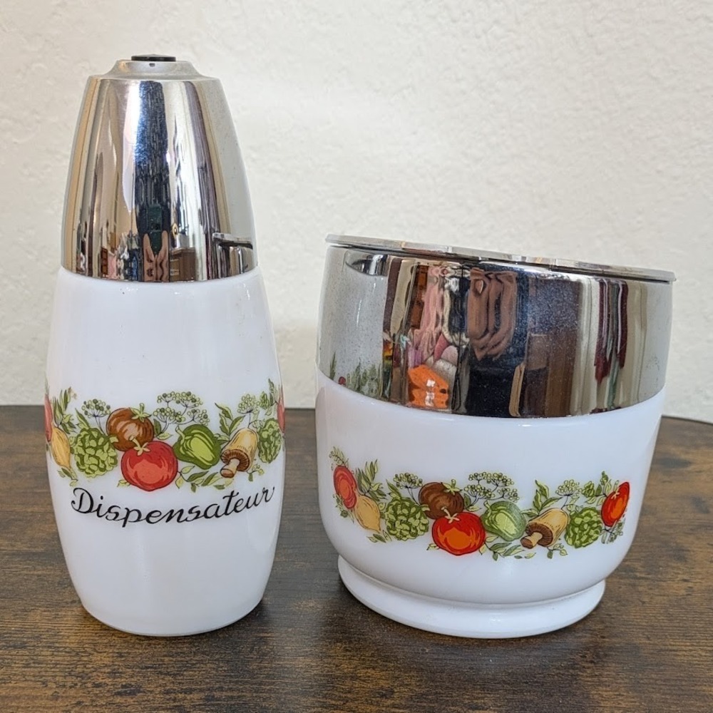 VTG Gemco Spice of Life Sugar Shaker & Bowl Milk Glass Set Chrome Lids USA‎